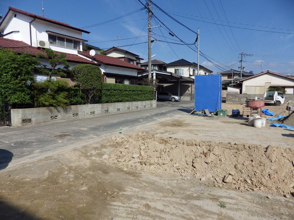 Local appearance photo. Local (10 May 2013) Shooting