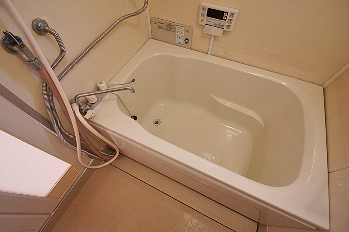 Bath. Bathroom (with reheating function)