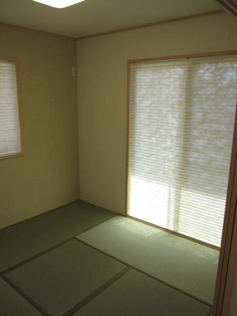 Non-living room. Indoor (June 2013) Shooting