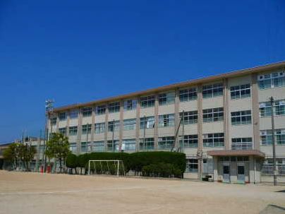 Junior high school. Seongnam 690m until junior high school (junior high school)