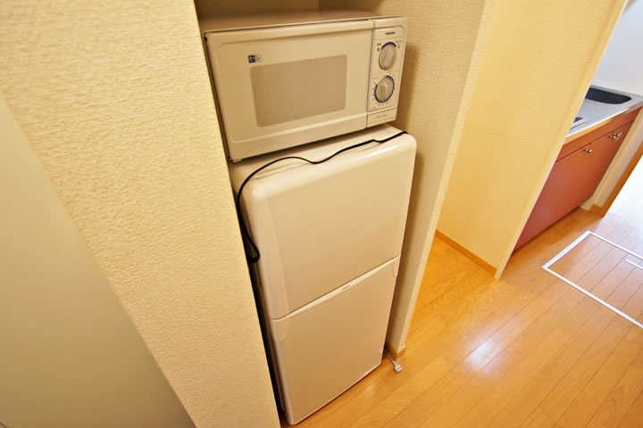 Other Equipment. refrigerator ・ With microwave