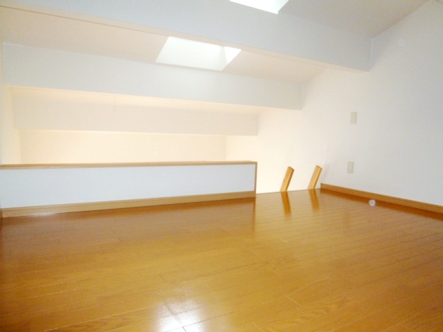 Other room space. Loft also widely, It lost to Tsukaimichi ・  ・  ・