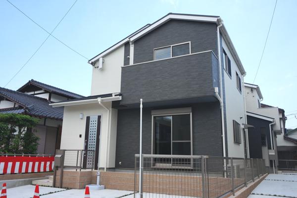 Same specifications photos (appearance). Same specification image is a photo