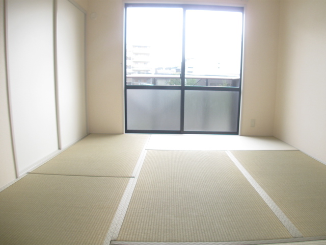 Other room space. 2F Japanese-style room