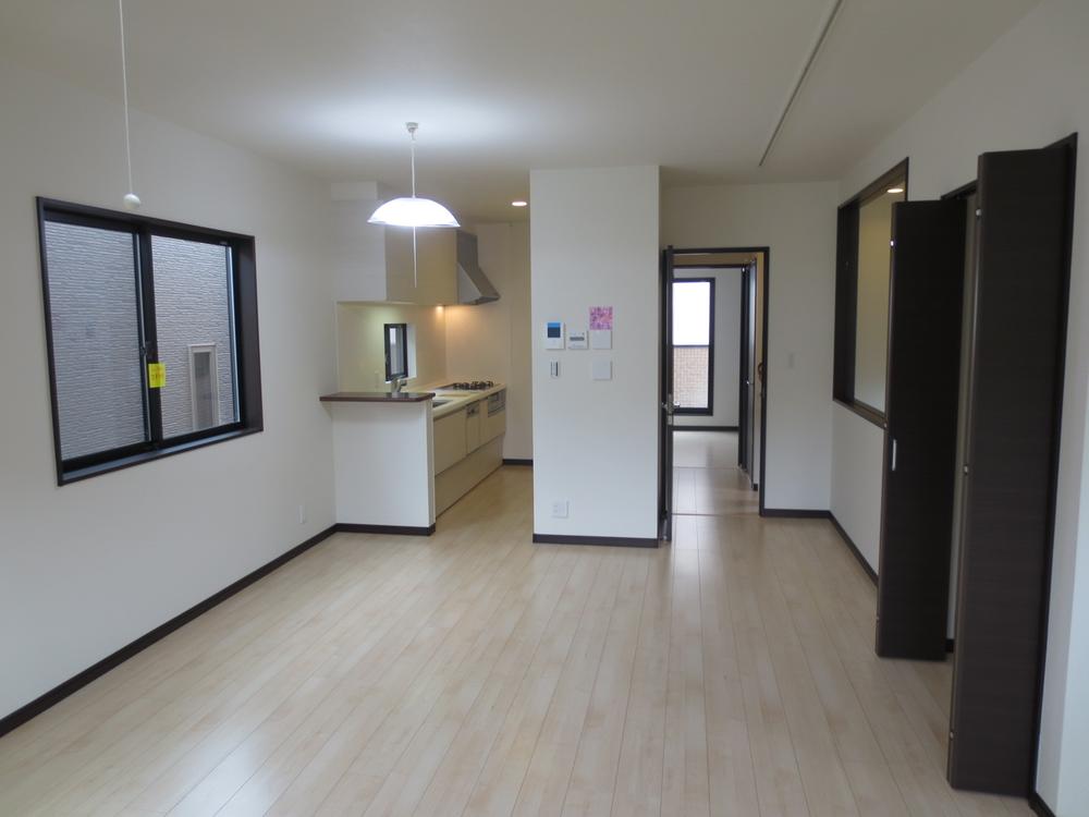 Living.  [No. 1 destination] Room (August 2013) Shooting