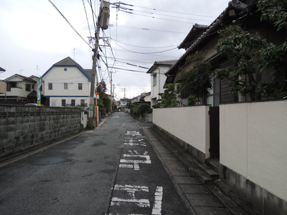 Local photos, including front road. South road