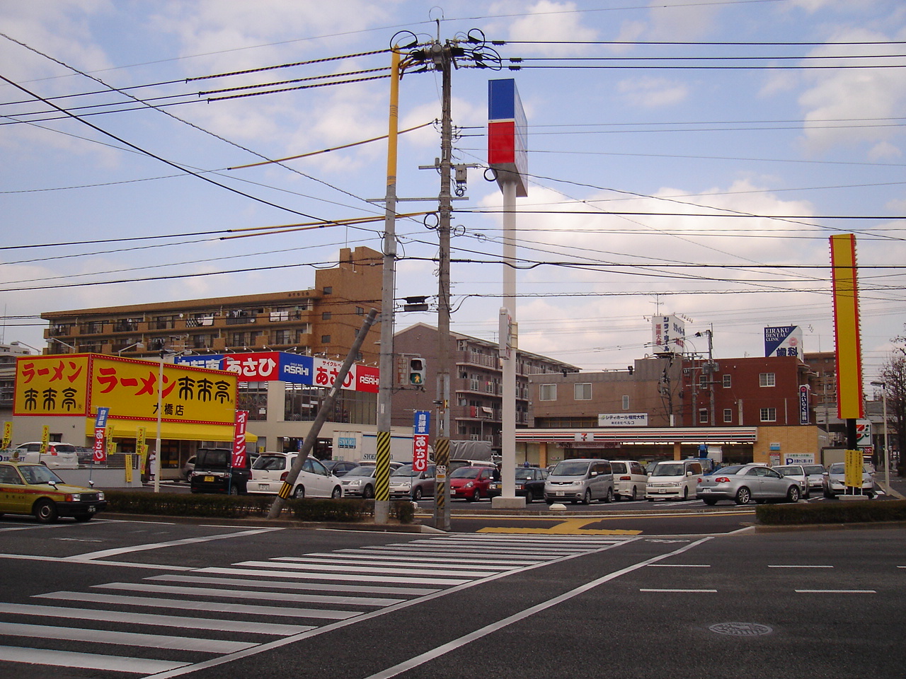 Other. Tsukushikeoka school under intersection 2-minute walk