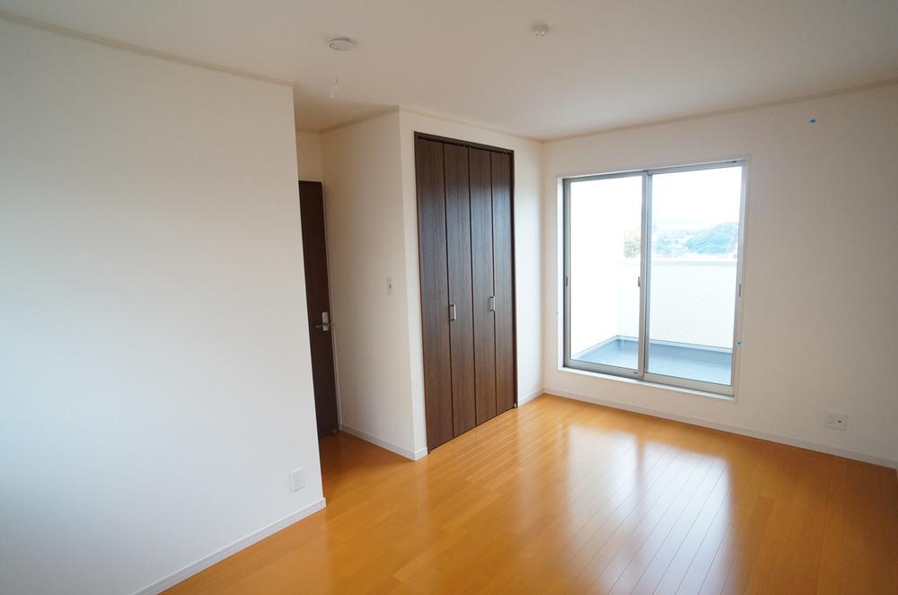 Non-living room. ◆ ◇ 2 floor Western-style is good per yang. There is a spacious space can put a bed and a desk ◇ ◆