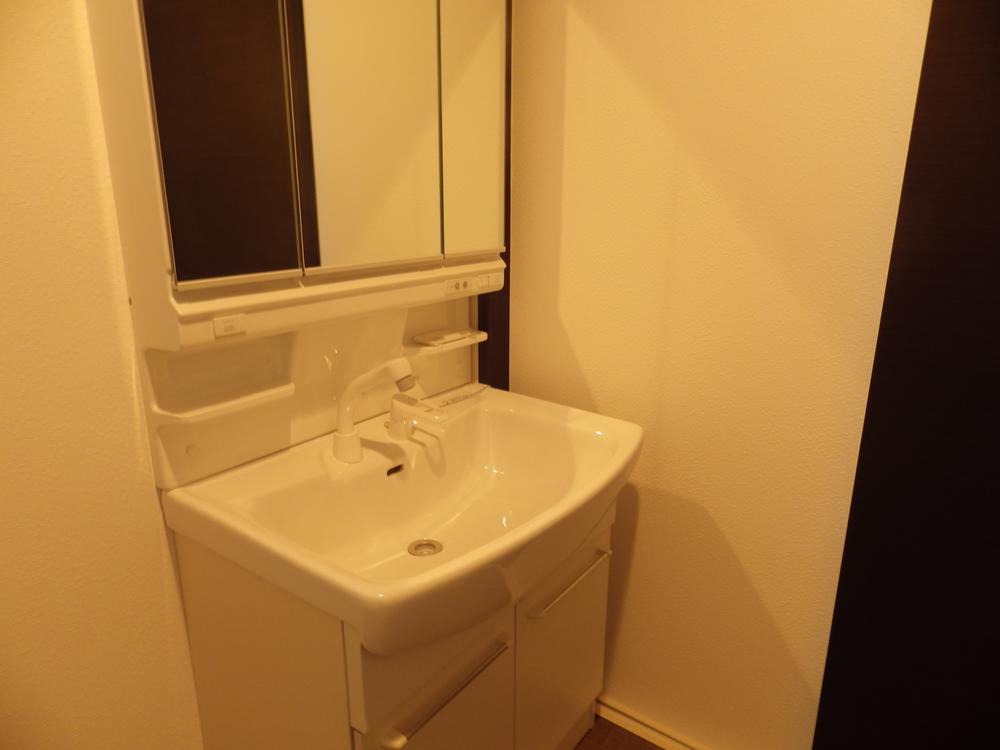 Same specifications photos (Other introspection). Bathroom vanity