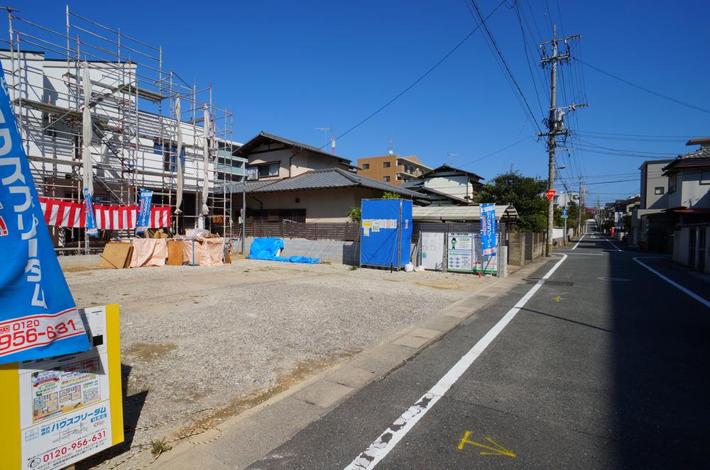 Local photos, including front road.  ☆ Local photos, including front road ☆  Geographical conditions facing the public roads of the front road width 6m is the charm of the property! 