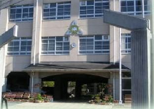 Junior high school. Municipal Noma until junior high school (junior high school) 780m