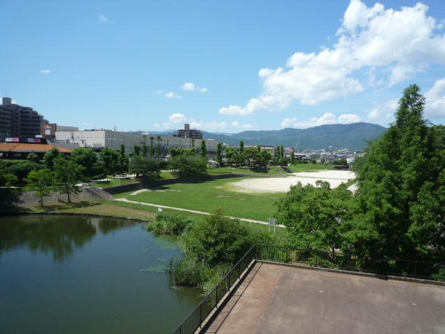 park. 628m to Noma Oike park