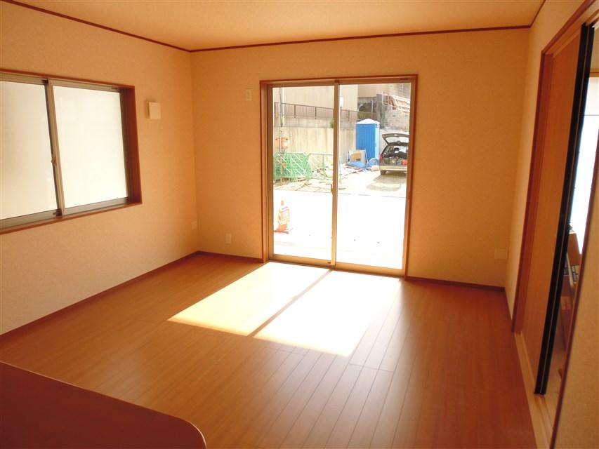 Living. Bright and wide over have living