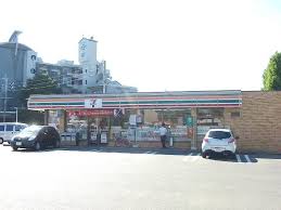 Convenience store. Seven-Eleven Fukuoka date for 5-chome up (convenience store) 751m