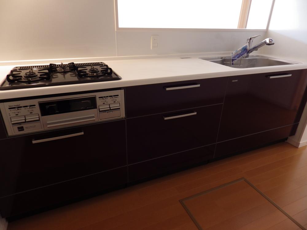 Same specifications photo (kitchen). Counter kitchen.