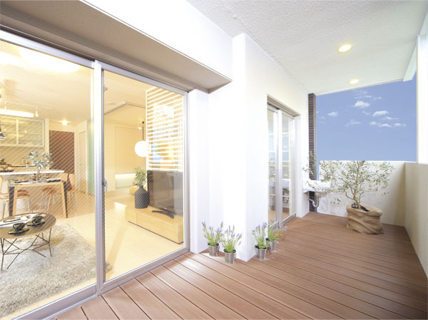 balcony ・ terrace ・ Private garden.  [Wide balcony] Depth core people about 2m wide balcony plan. Will produce a more open feeling in the room when the Akehana' the sash. You can enjoy the peace as a space to enjoy gardening or set up a table and chairs. (Balcony Rendering)