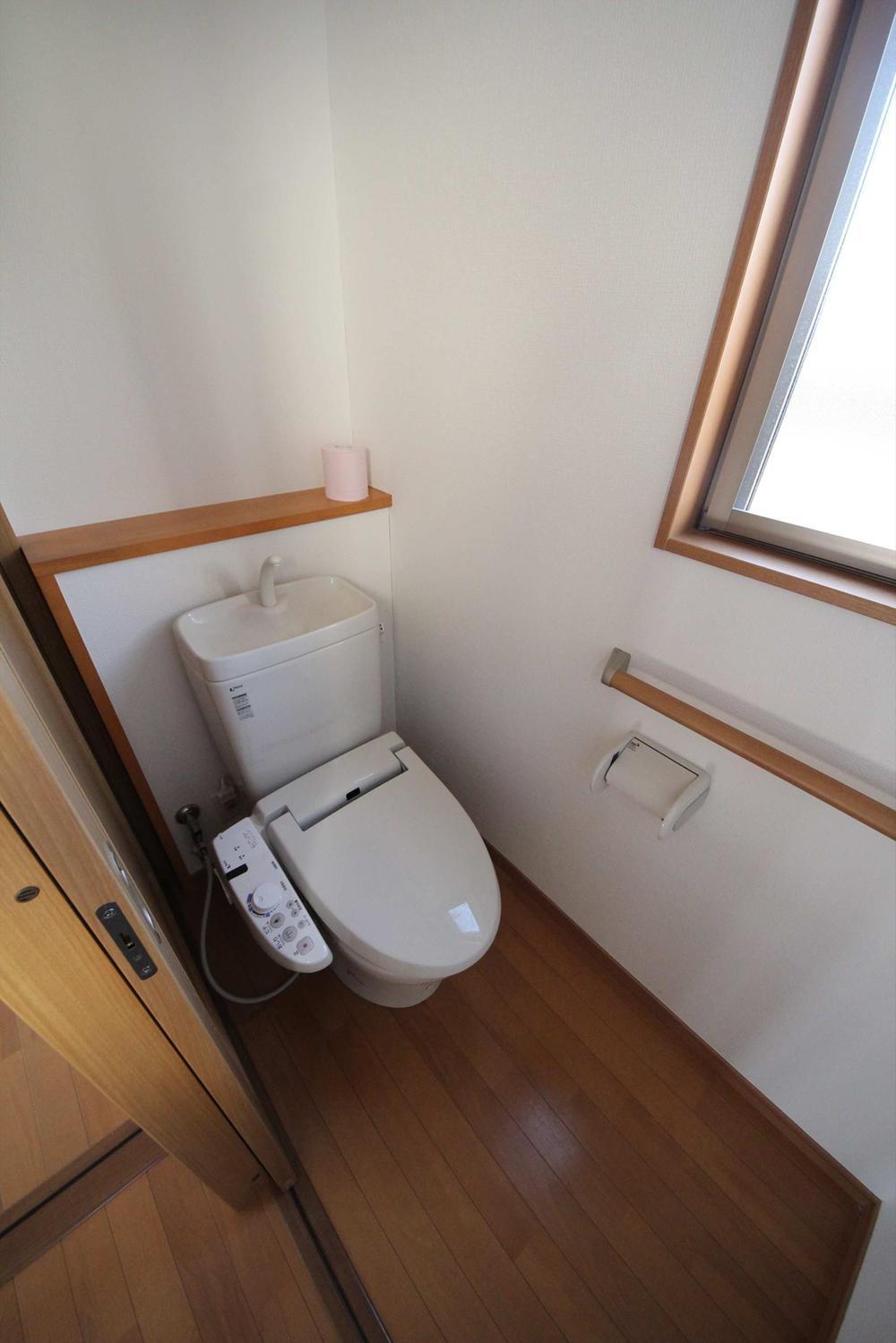 Toilet. (November 2013) Shooting