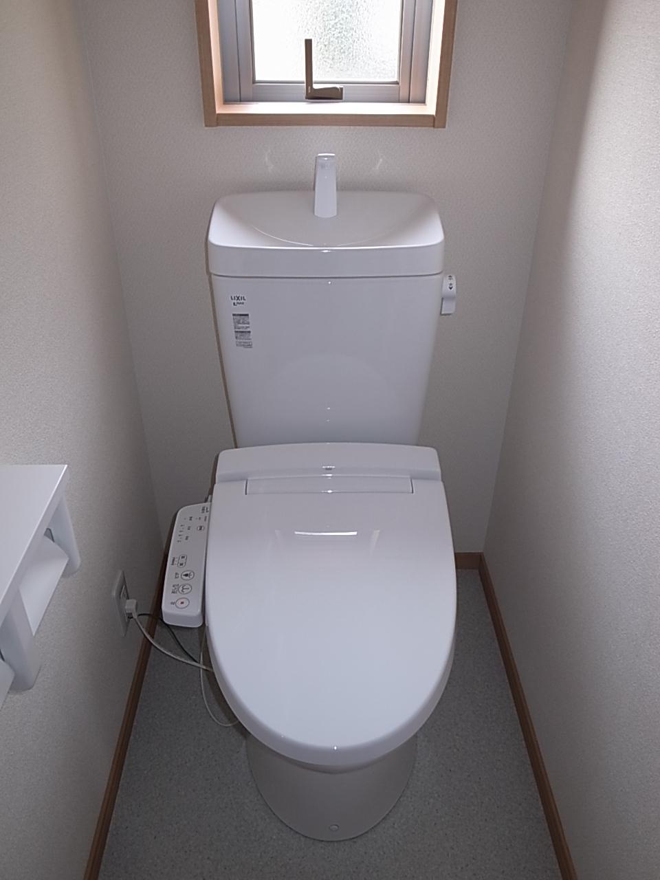 Toilet. Local (12 May 2013) Shooting