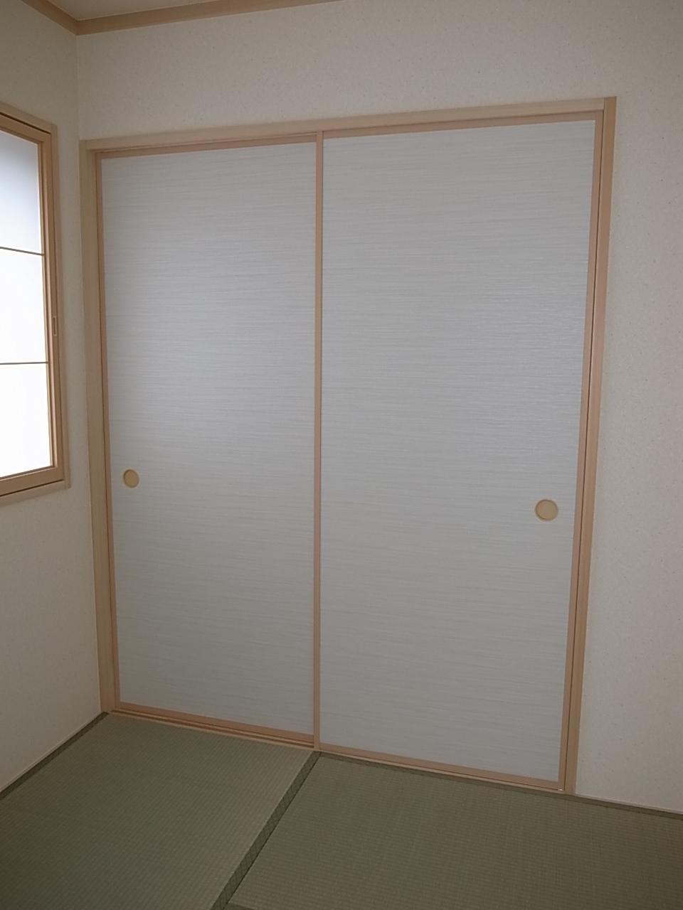 Non-living room. Local (12 May 2013) Shooting