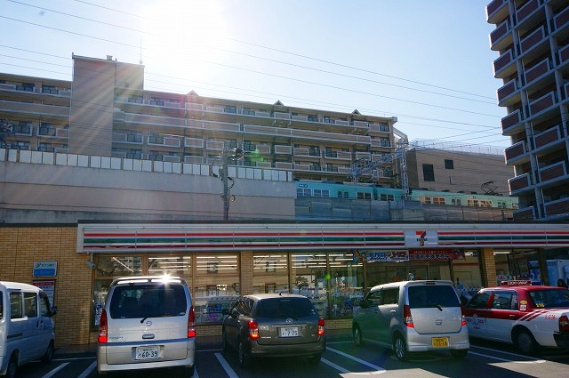 Convenience store. Eleven Fukuoka Takamiya Station store up (convenience store) 193m