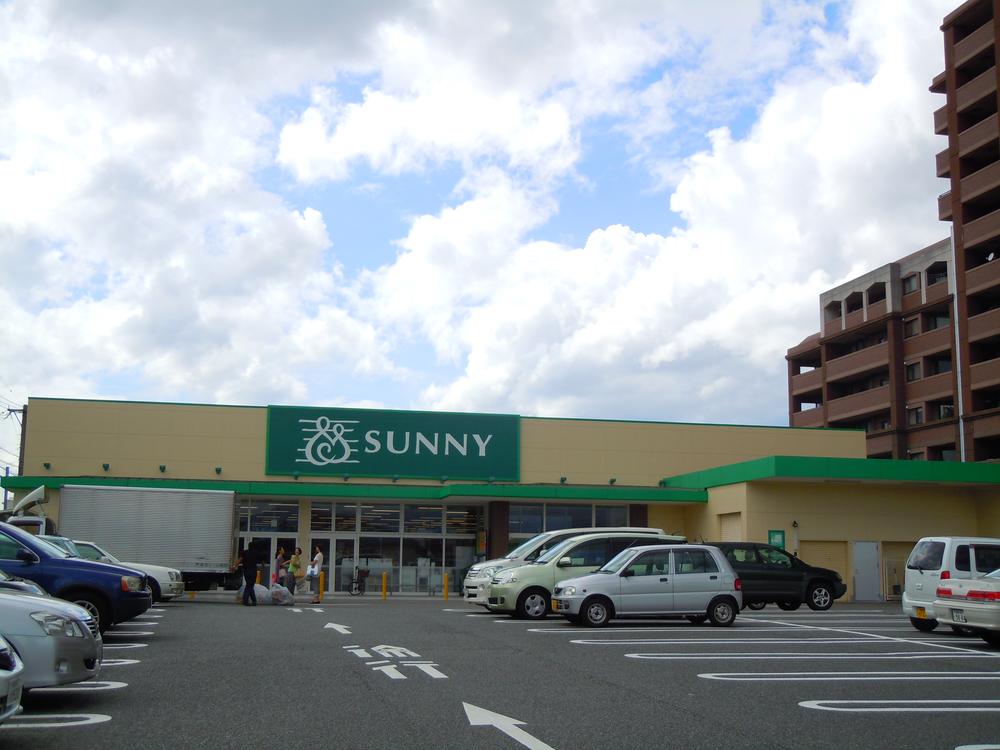Supermarket. 850m to Sunny Nagaoka shop