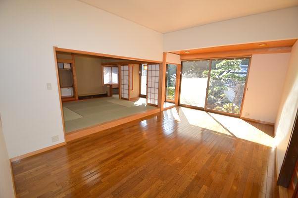 Living. Luxury Japanese-style house