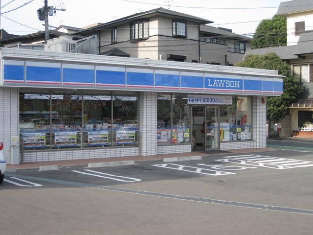 Convenience store. 205m until Lawson Oike chome shop