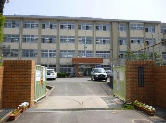 Primary school. 401m to the west Takamiya elementary school