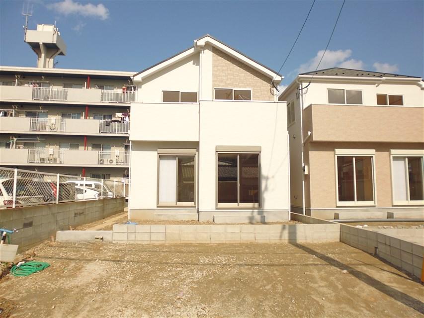 Local appearance photo. Local photo (2013 October 26, 2008)