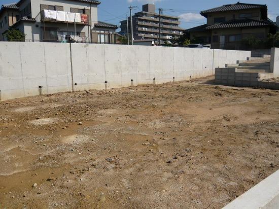 Local appearance photo. 1 Building