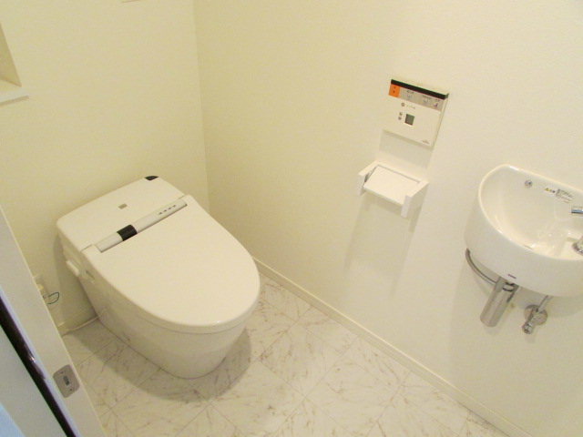 Toilet