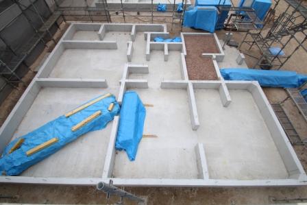 Construction ・ Construction method ・ specification. We boast of strong solid foundation Seismic haunch method The width of the fabric base portion thicker in 15 Miri We are stronger foundation itself.