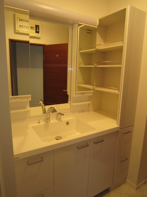 Washroom. Washbasin new