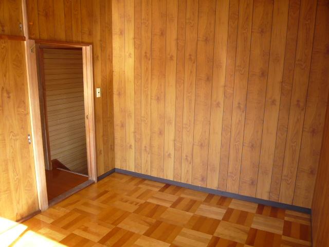 Non-living room. 2 Kaiyoshitsu