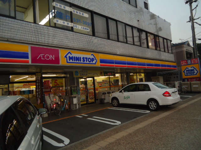 Convenience store. MINISTOP Okusu 2-chome (convenience store) to 428m