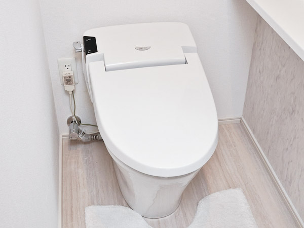 Toilet.  [Tankless toilet] Rinse with water only 6L Ya "super-water-saving function", Etc. to mount the female-friendly "Ladies nozzle", Compact while also, Multi-functional design is attractive. (Same specifications)