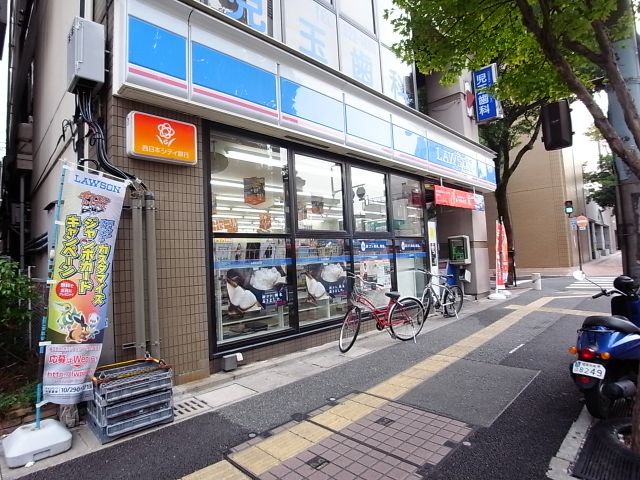 Convenience store. 200m to Lawson (convenience store)