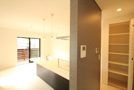 Same specifications photo (kitchen). There is a reputation for design There is an accent on the wall Luxury can experience.