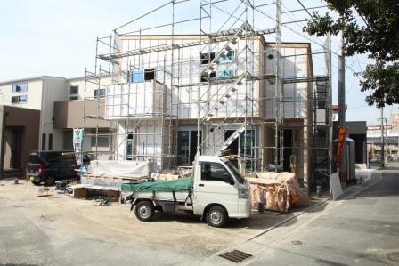 Local photos, including front road. "Housing exhibition hall" About 2 minutes by car And exhibit space Recommend visits those contemplating!  ● Location Minami-ku, Fukuoka City Hibara 3-chome, 1-20