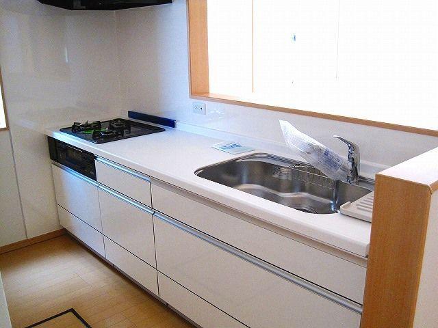 Kitchen.  ※ The same type of use