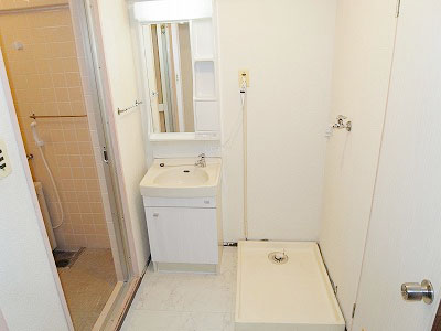 Washroom. Indoor Laundry & with dressing room!