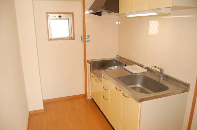 Kitchen. Same property separate room photo. Stand-alone chitin. There is also a ventilation window.