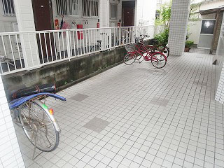 Other common areas. Bicycle equipped! 