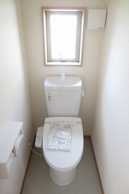 Toilet. 1 ・ Both the second floor with a bidet function!