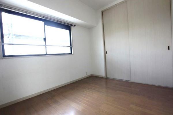 Non-living room