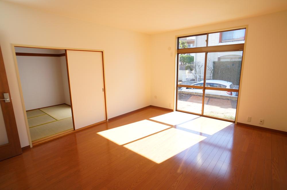 Living. ☆ living ☆ 2013 November renovation completed by all means please see! ! !