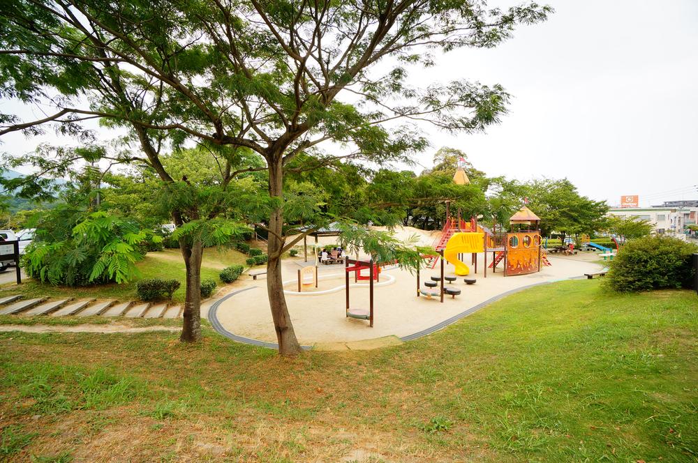 park. 90m large park adjacent to Hibara Sports Park!  This privileged living environment! ! 