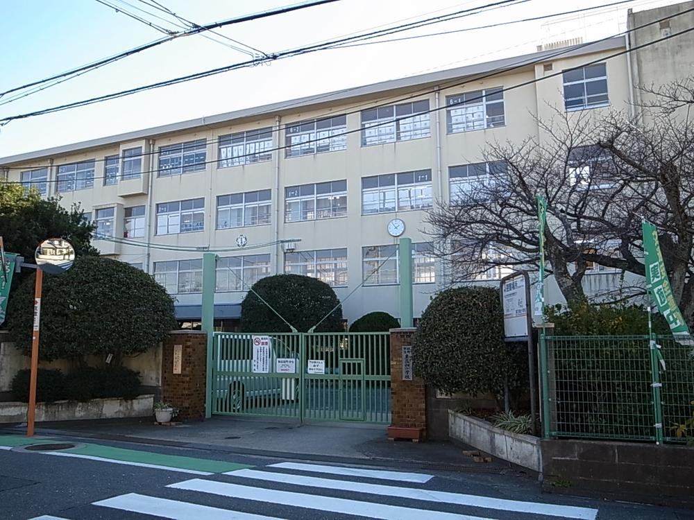 Primary school. 480m to Fukuoka Tatsuhigashi flower garden Elementary School