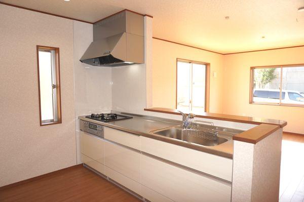 Same specifications photo (kitchen)
