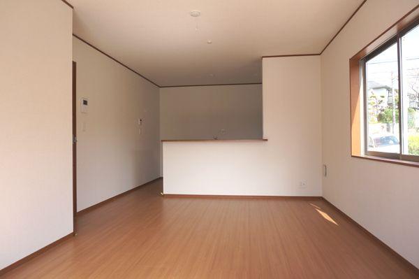 Same specifications photos (living)